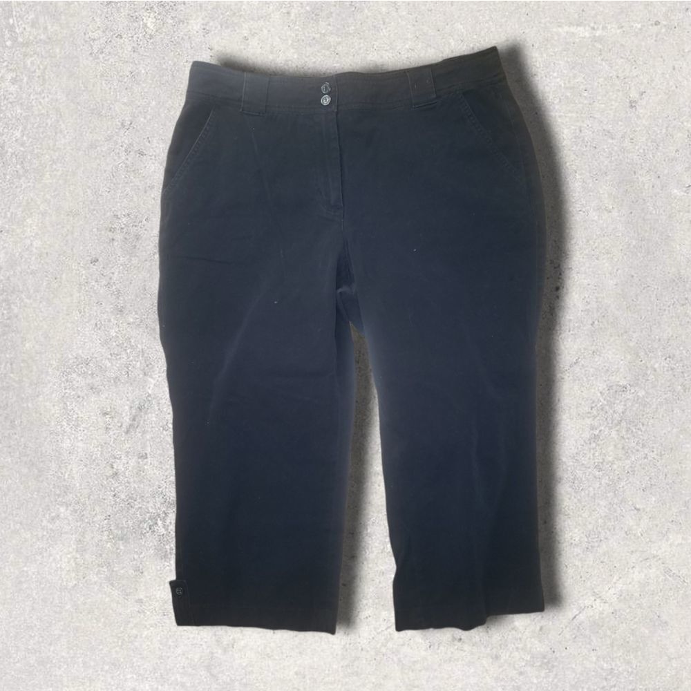 Coldwater Creek black capri pants size 14